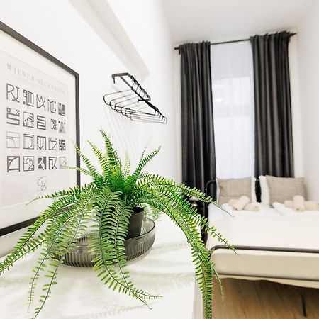 Central City Style Rooms By Home2 Vienna Esterno foto