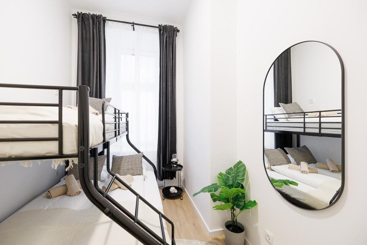 Central City Style Rooms By Home2 Vienna Esterno foto