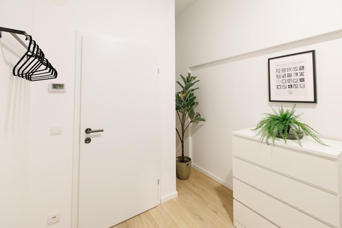 Central City Style Rooms By Home2 Vienna Esterno foto