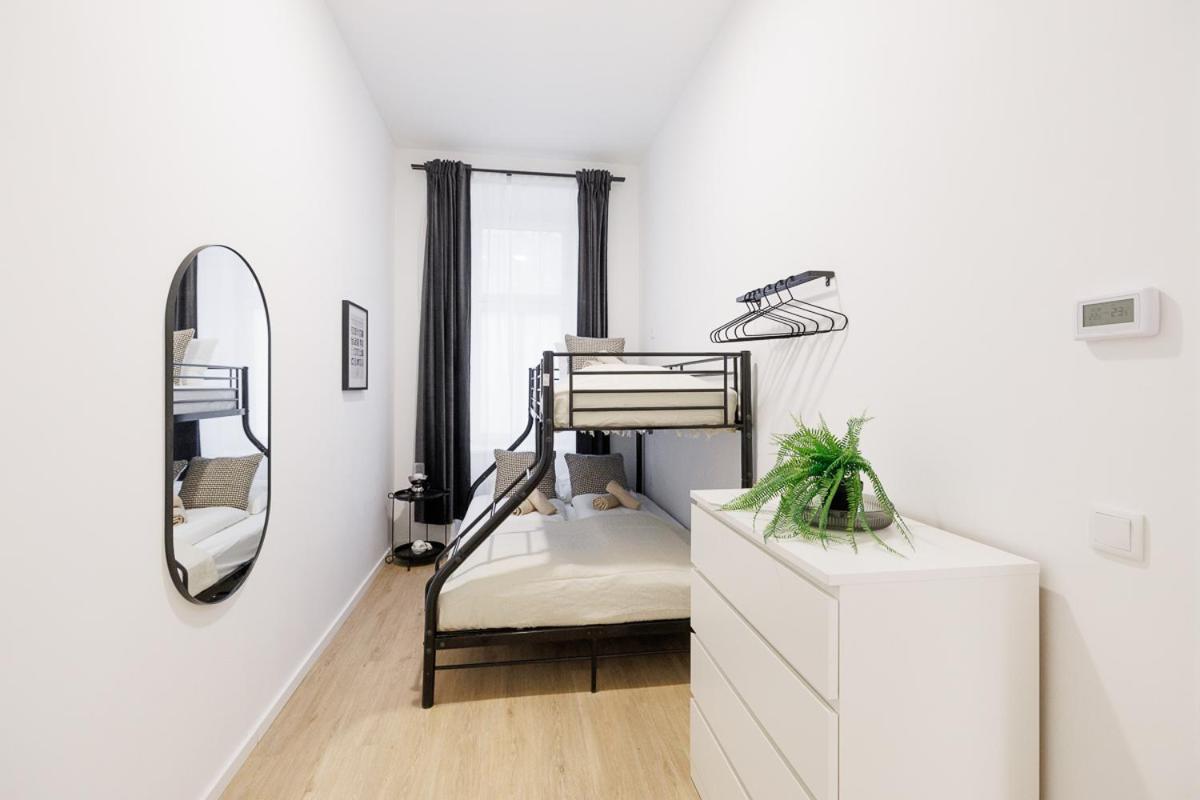 Central City Style Rooms By Home2 Vienna Esterno foto